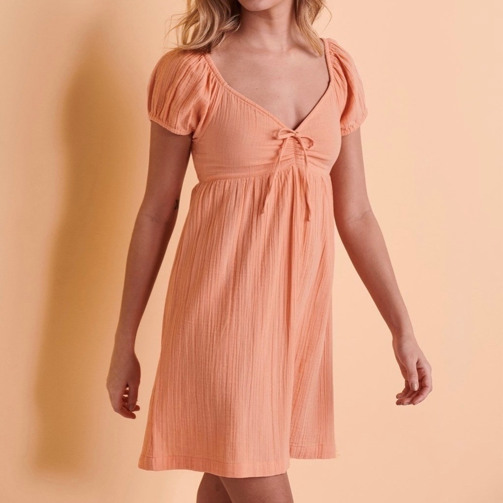*FIRM PRICE* NWT - Roxy Clearwater Cove gauzy ruched bow bodice dress